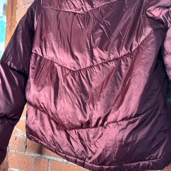 Abercrombie & Fitch A&F Satin Mini Puffer Jacket Sz M Burgundy Red Coat - Picture 7 of 13